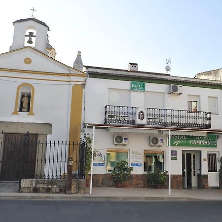 Hostal Via Del Caminante Madrigalejo Екстериор снимка